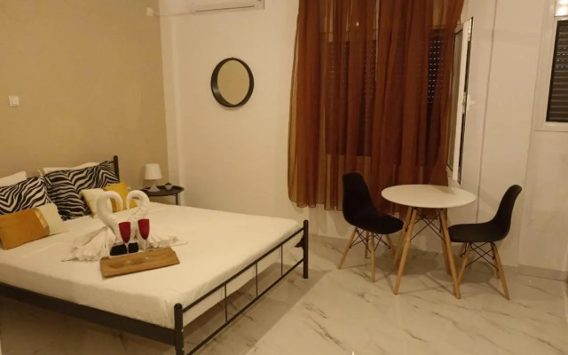 5min metro, Full Kitchen, Central Athens getaway