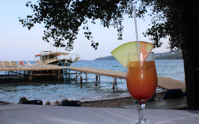 Dassia Beach