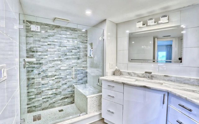Land's End 1-206 Bay Front-premier