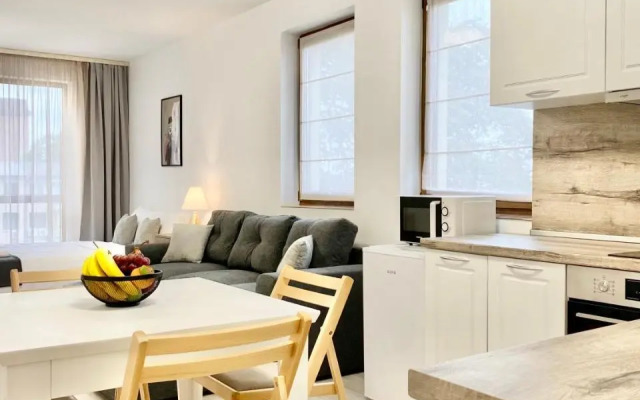 Modern Studio for 4 persons with Fast Wi-fi