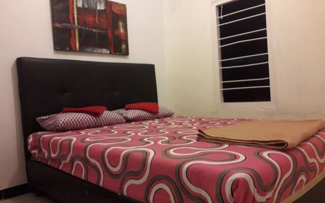 Harry & Mimin Homestay