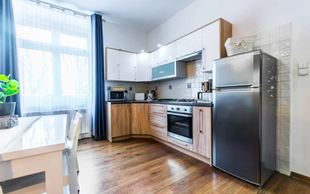City Lights Apartments - Bosacka