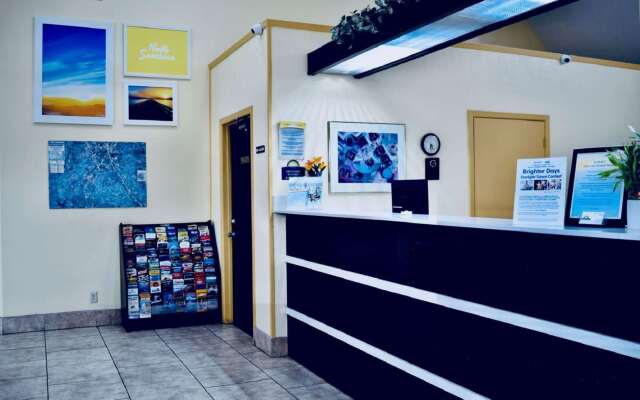 Days Inn by Wyndham Burleson Ft. Worth