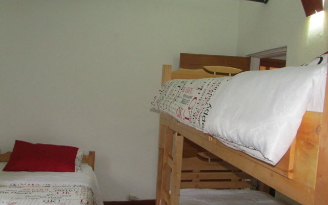 TinVa Hostal - Hostel