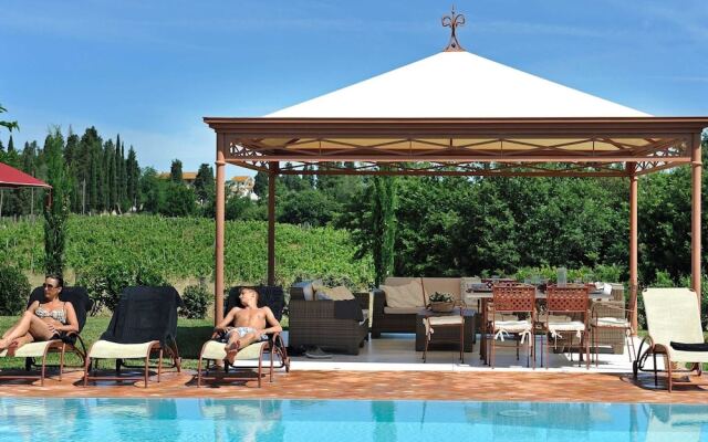 Lavish Peccioli Villa