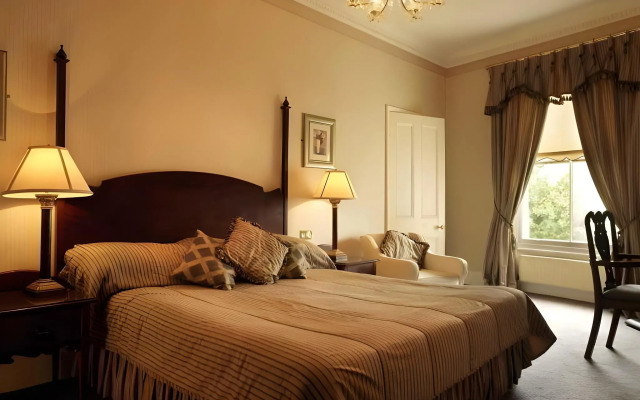 The Royal Hotel