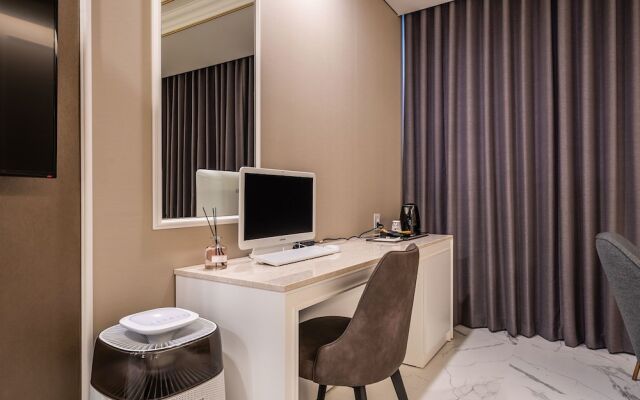 Suwon Aritte Hotel