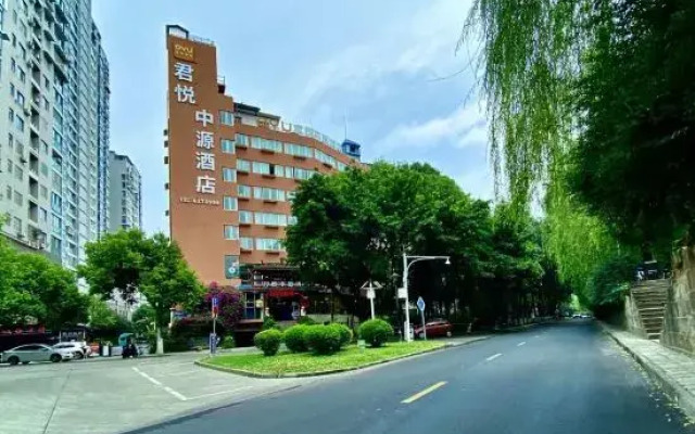 Junyue Zhongyuan Hotel