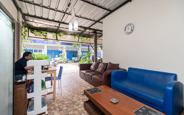 Urbanview Hotel Minongga Pondok Labu by RedDoorz
