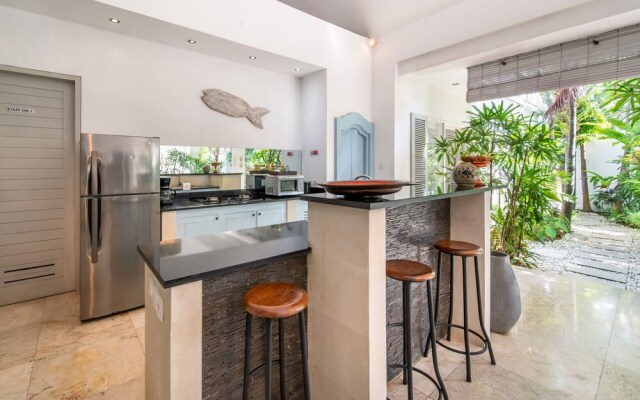 Trendy 3br Private Villa Seminyak