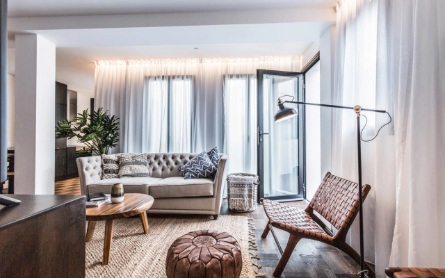 Terreno Suites