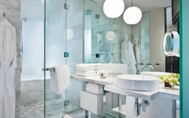 Luxury Suites at the Palms