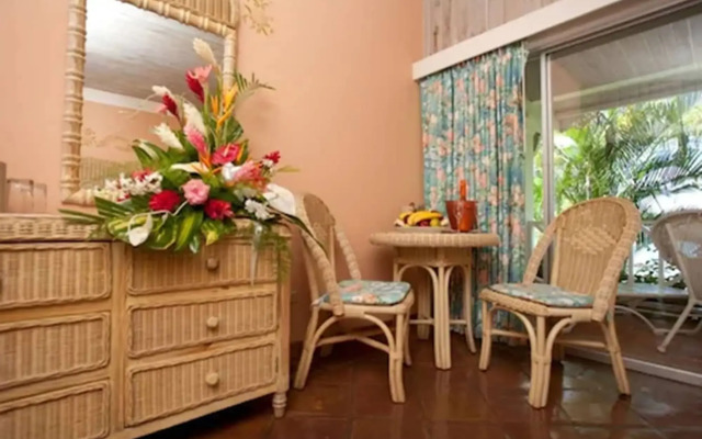 Coco Reef Resort and Spa