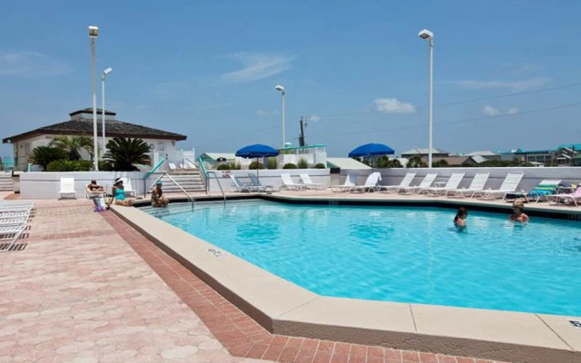 Surfside Resort 01111