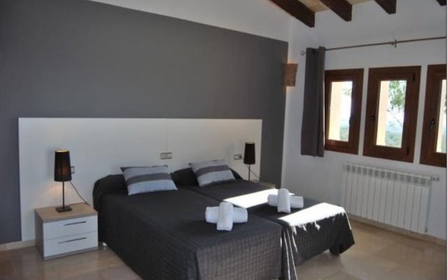 House 4 Bedrooms With Pool And Wifi 103976