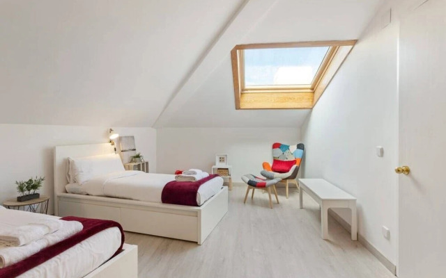 Bright & Modern 1-bedroom Apartment in Centro