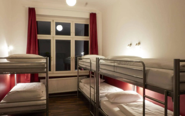 Ballhaus Berlin Hostel