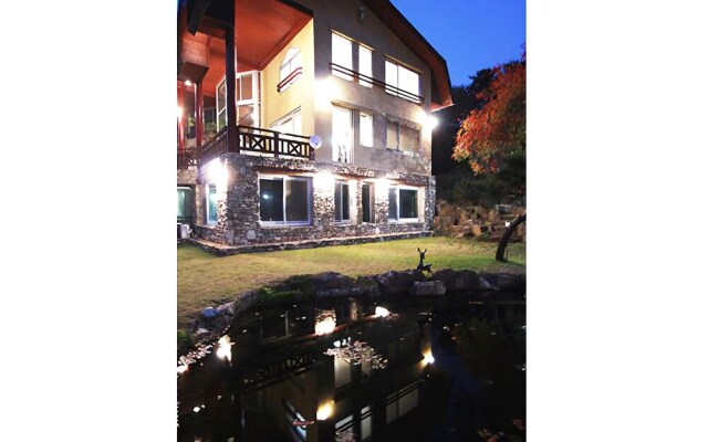 Yangpyeong Dotorigol Pension