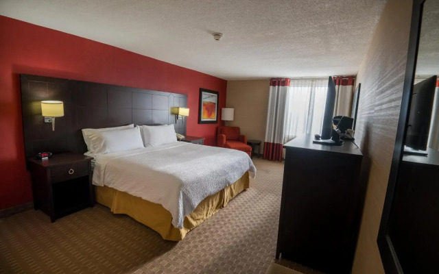 Holiday Inn Express & Suites Chatham South by IHG
