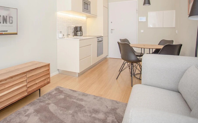 Liiiving - Sweet Sunlight Apartment