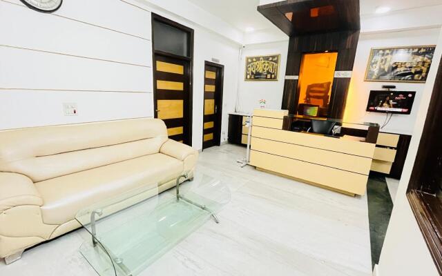 FabHotel Anand Villa