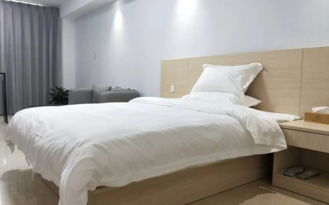 Beijing Silver Art Themed Hotel