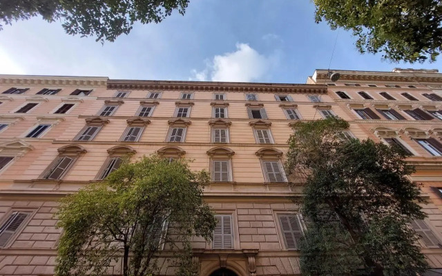 Roman Holiday Apartment