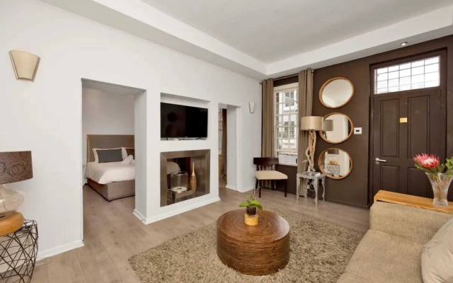 1 Bedroom Townhouse in De Waterkant