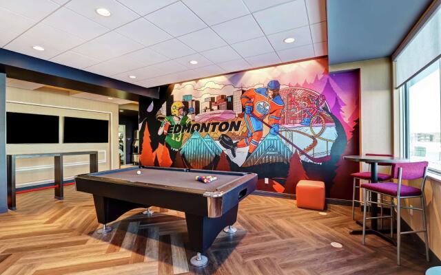 TRU BY Hilton Edmonton Windermere
