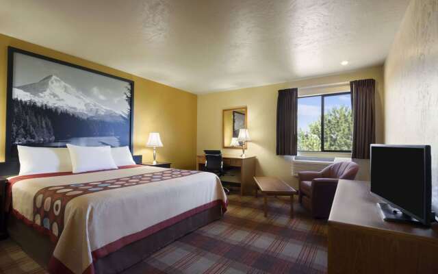 Super 8 by Wyndham Kennewick