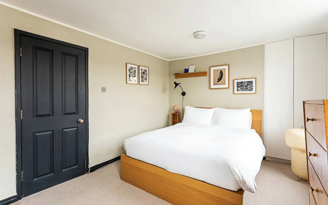 Gorgeous Hoxton Flat