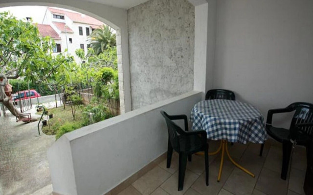Brti - 250 m From Beach - A1 Plavi