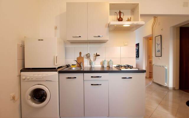 Apartment 1085