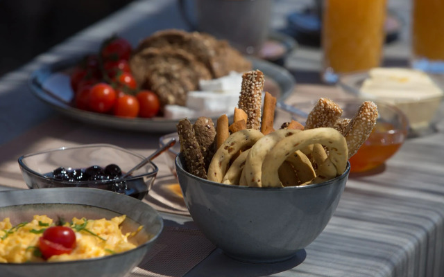 Terra Nera Suites Santorini