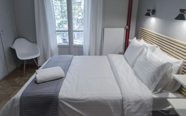 Centrally Located Flat with 1 Bedroom