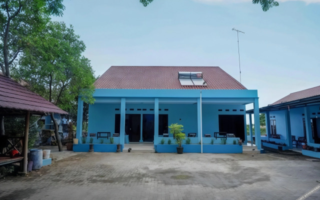RedDoorz Syariah near Stasiun Pekalongan 3