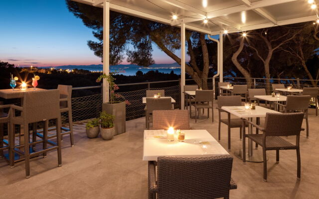 Waterman Beach Village