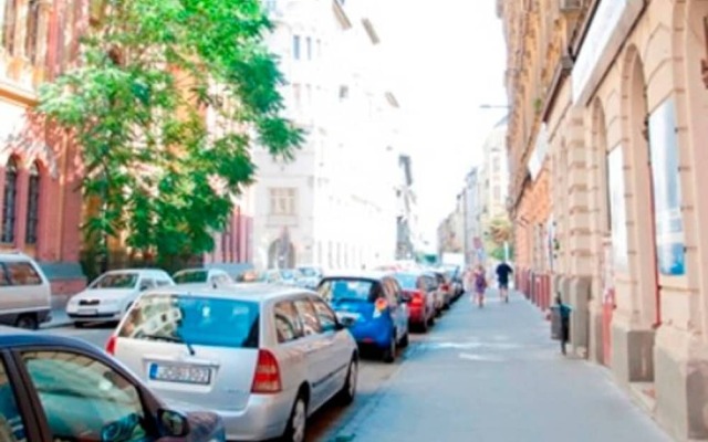 Central Location Air-conditioning Wi-fi Pc Central Heating