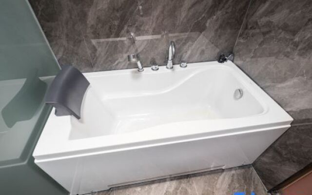 Yiwu Yunxuan Hotel