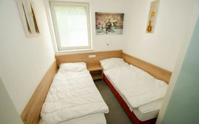 Finest Apartment Glacier View