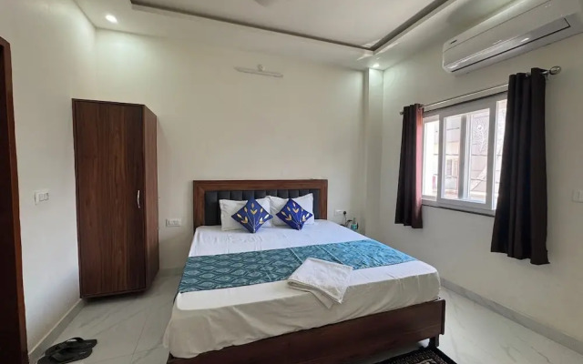 Shree Hanumat Kripa Dham