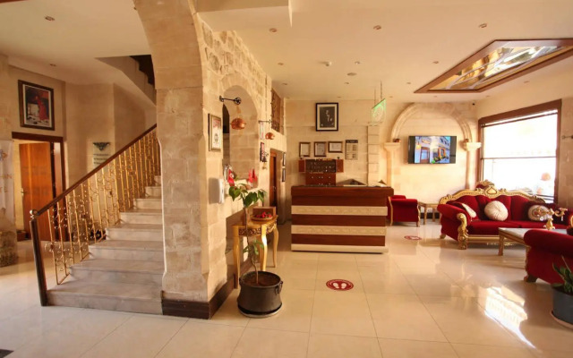 Tughan Hotel