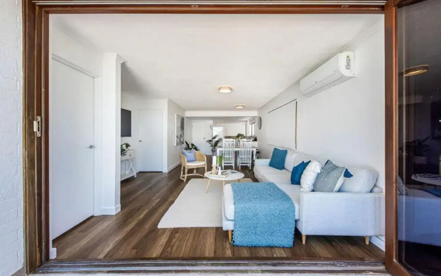 Lovely 2bd Unit, Patio and views. Best weekly rate