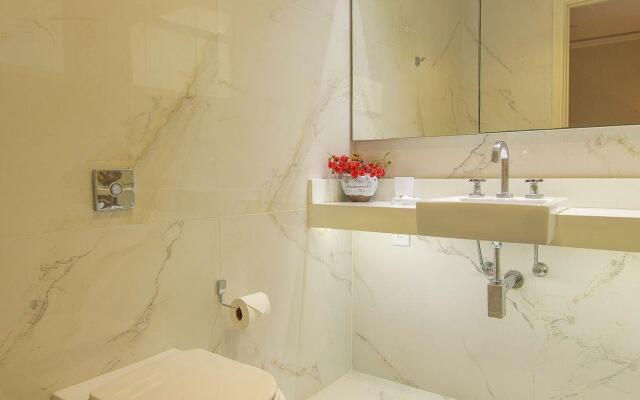 Amplo, exclusivo e Próximo ao Mar de Copacabana