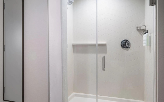 Fairfield Inn & Suites Madison Historic Eagle Cotton Mill