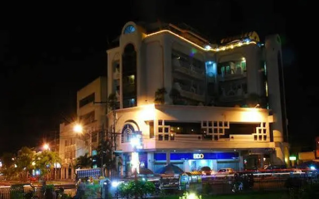 Sydney Hotel