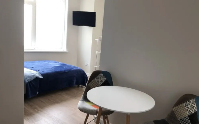 Central Bay Studios. 7min Station, Arbat Street