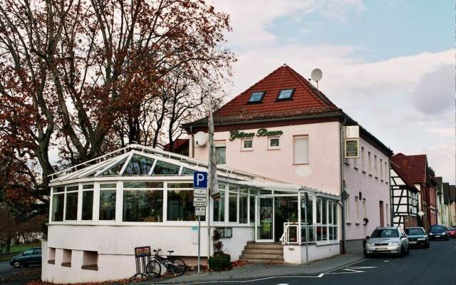 Angelis Pension - Restaurant zum grunen Baum