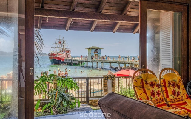 3 B Beachfront House w/ Barbecue Bombinhas Sdn042