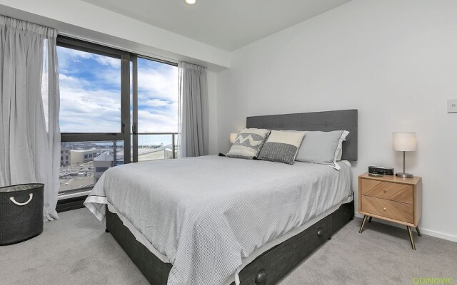 QV Modern Upscale Apartment - 1012